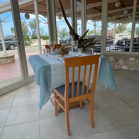 Gatto Bianco Casalabate Λέτσε